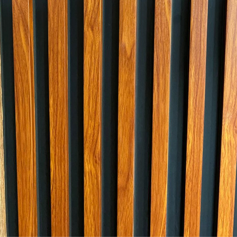 LAMBRIN TECA BLACK WPC 290*16.5*2.3CM (CAJA DE 16 PZAS 7.55 M2) ZK-103